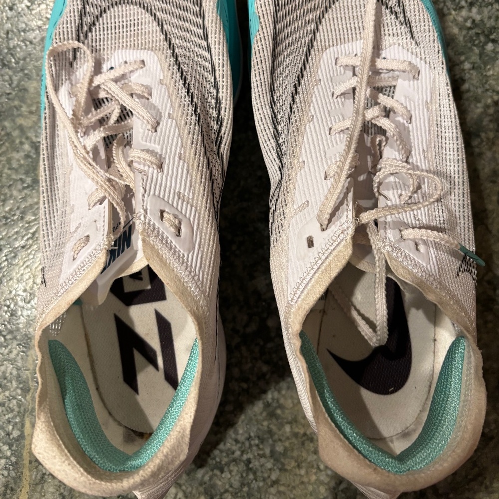 women's size 11 nike alpha fly